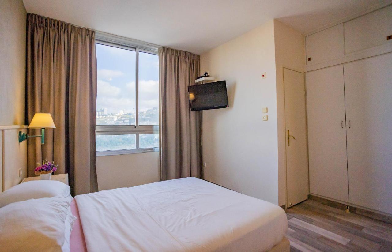 Marom Hotel Haifa Esterno foto
