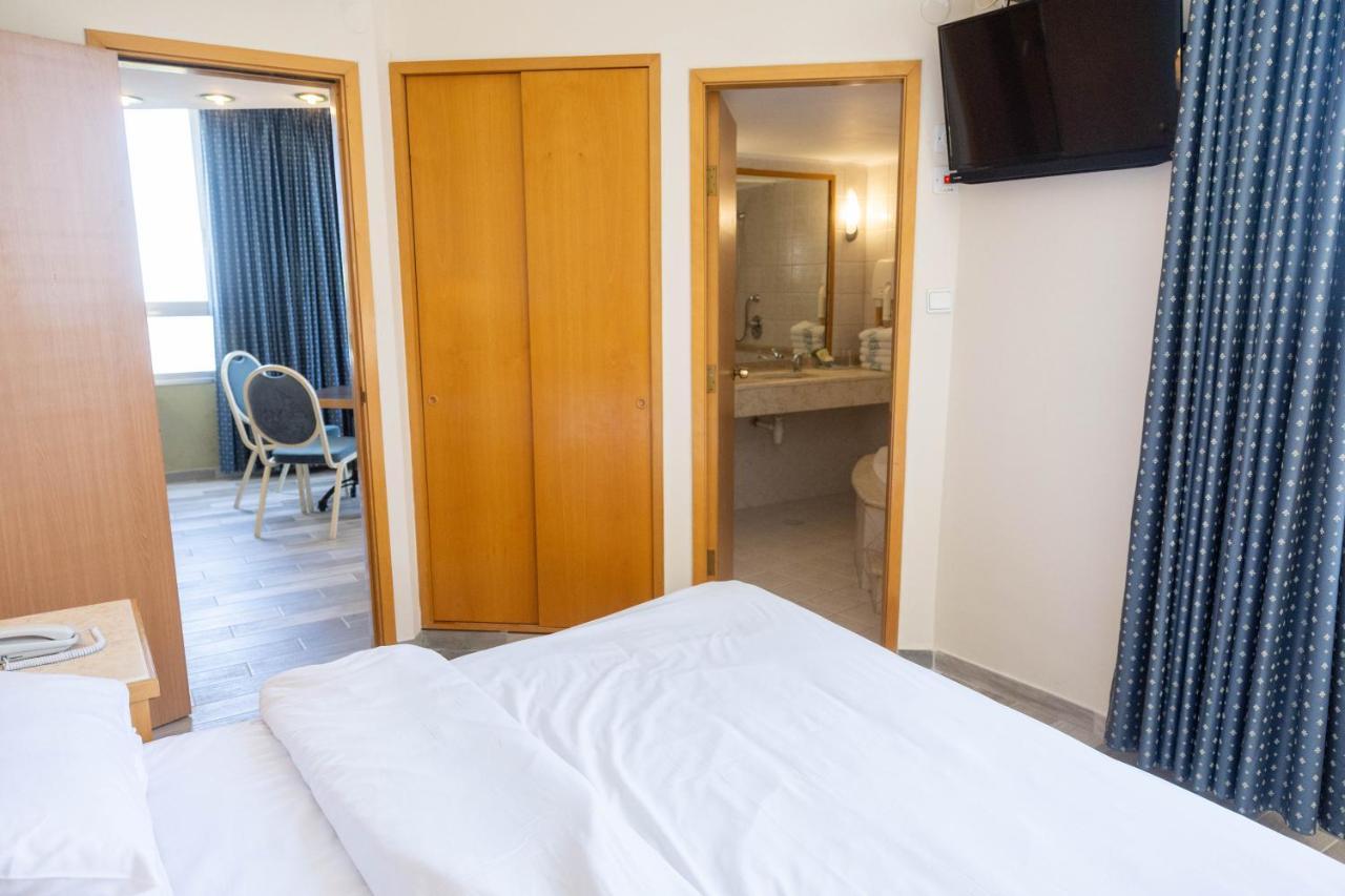 Marom Hotel Haifa Esterno foto