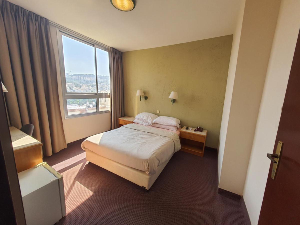 Marom Hotel Haifa Esterno foto