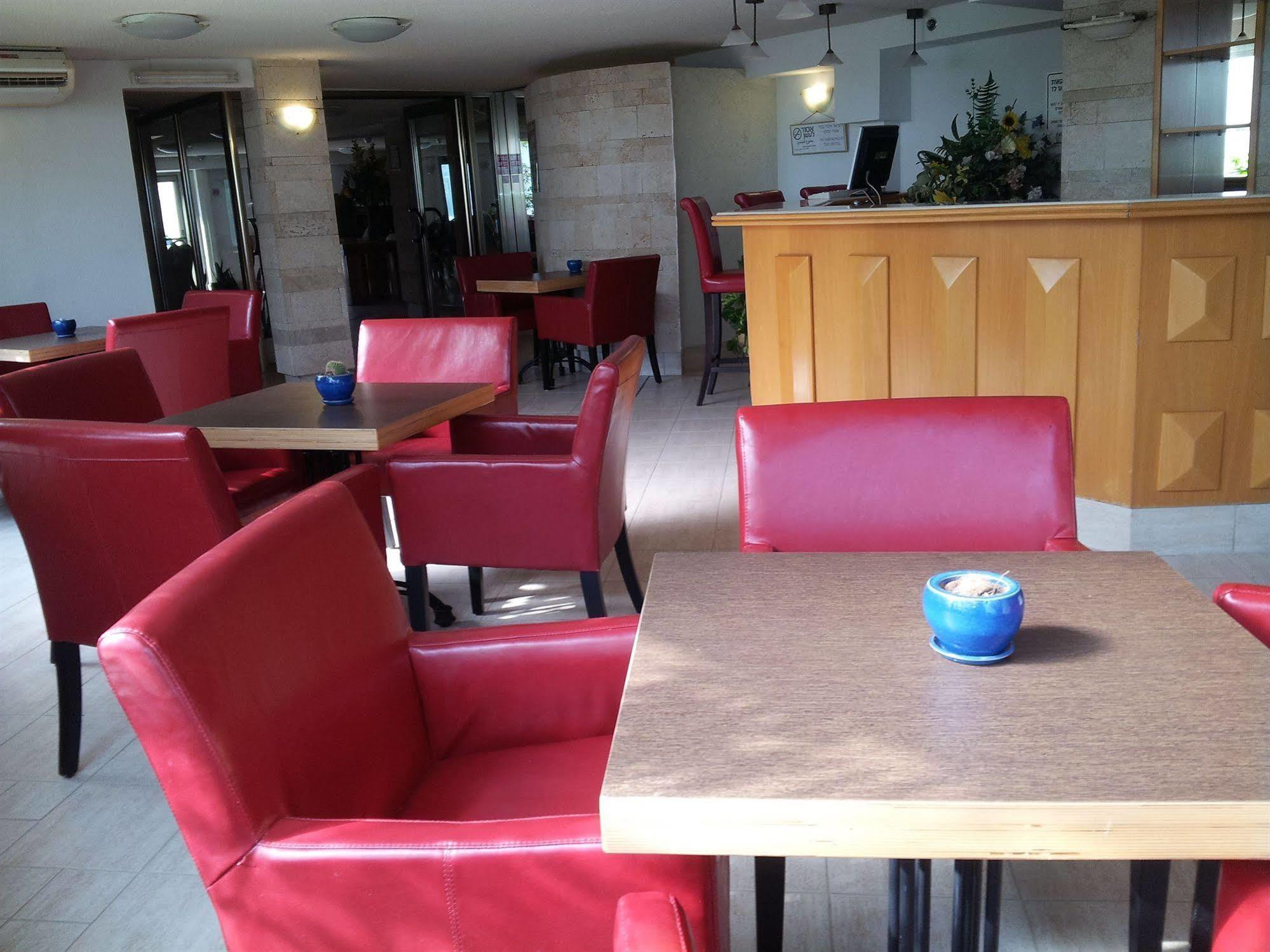 Marom Hotel Haifa Esterno foto